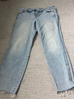Old Navy Light Wash Women's Straight-Leg Jeans